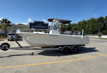 2012 Sea Hunt 225 Triton Boat
